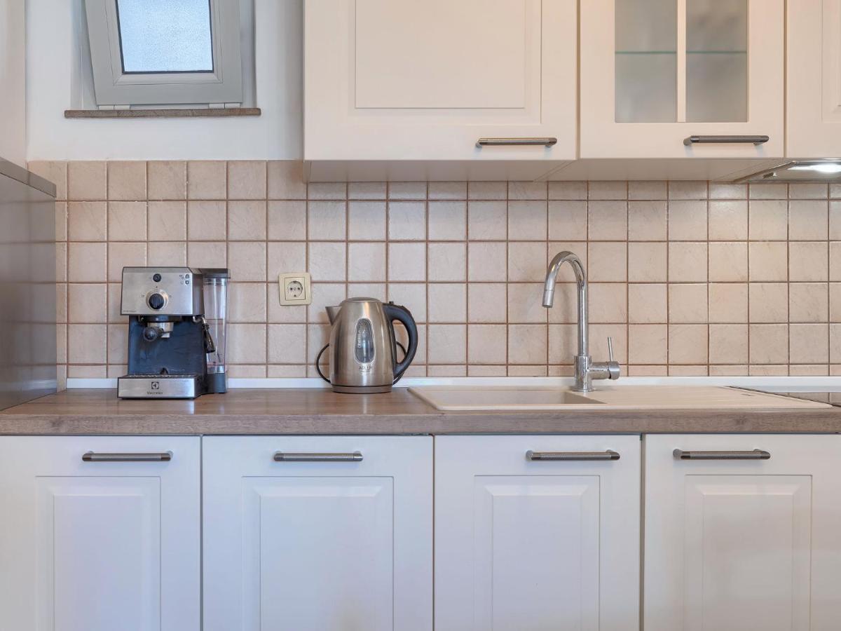 Holiday Home Evelina By Interhome Liznjan Bagian luar foto