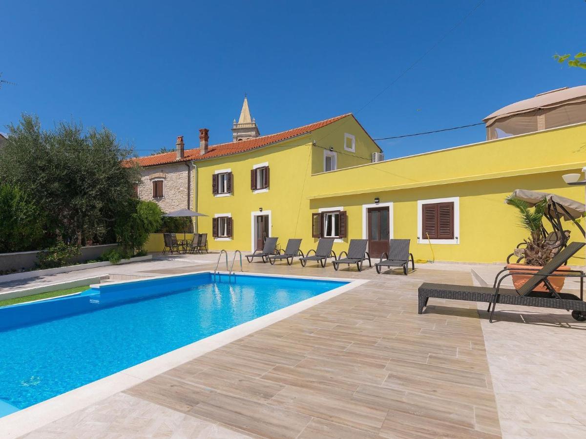 Holiday Home Evelina By Interhome Liznjan Bagian luar foto