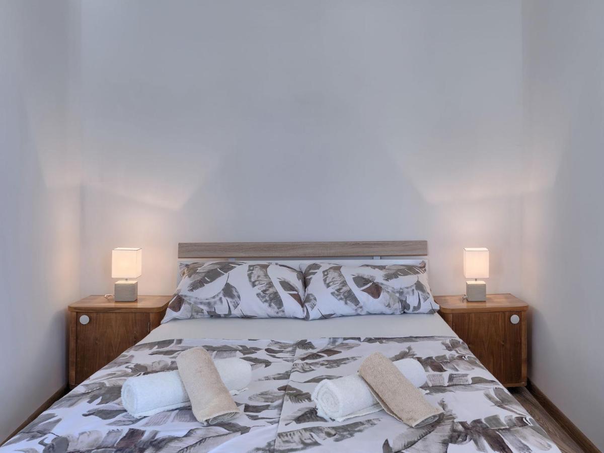 Holiday Home Evelina By Interhome Liznjan Bagian luar foto