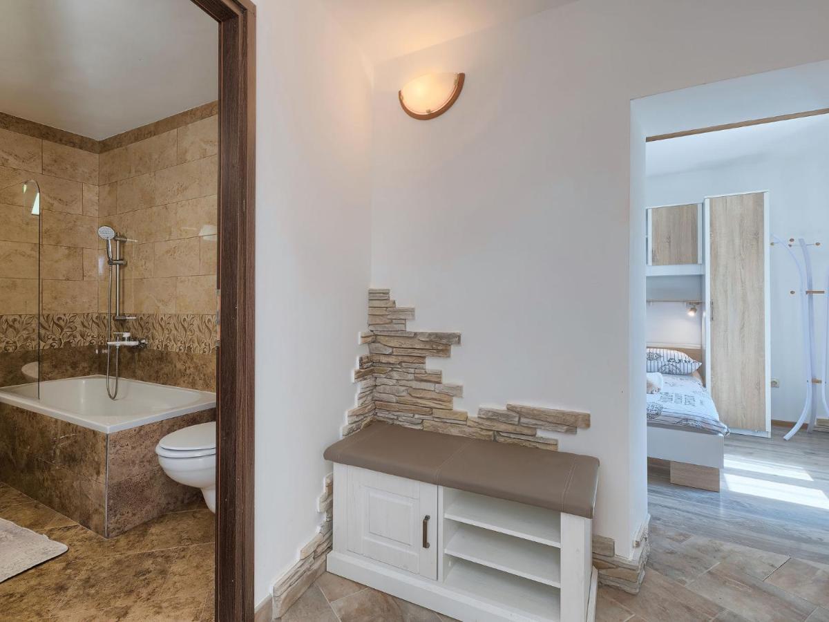 Holiday Home Evelina By Interhome Liznjan Bagian luar foto